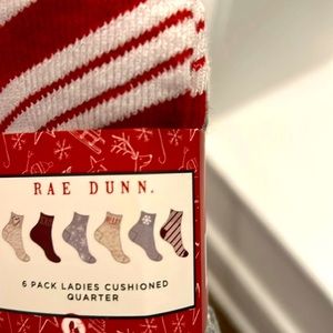 New Rae Dunn 6 pack low cut quarter socks 
Holiday